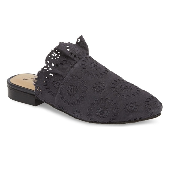 Darling Eyelet Free People Mules - Picture 2 of 5